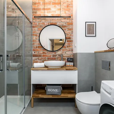 公寓 Chwaliszewo Elegant With Balcony In By Renters 波兹南